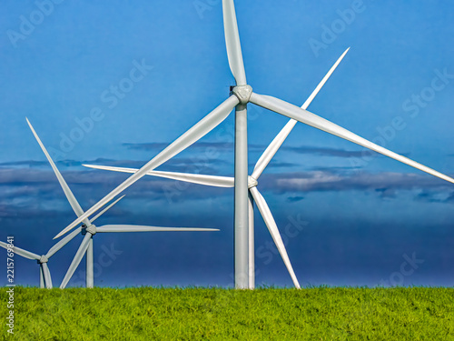 Obraz na plátně Wind farm generating clean renewable energy in Netherlands
