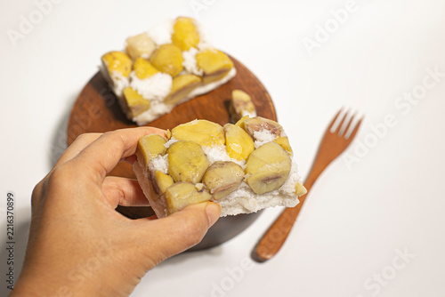 steamed white rice cake baekseolgi topped with chestnuts