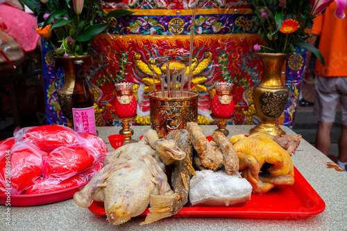 sacrificial offerings, Taiwanese temple, three sacrifices, Ang Ku Kueh, incense burner