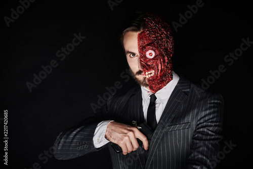 Obraz na plátně Scarred Dystopian Agent