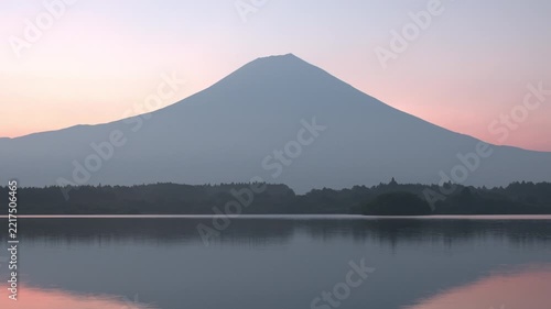 Mount Fuji Reflected in Lake Tanuki at Dawn (Horizontal | Time Lapse | Zoom Out)