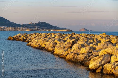 Bord de mer à Marseille à l'aube