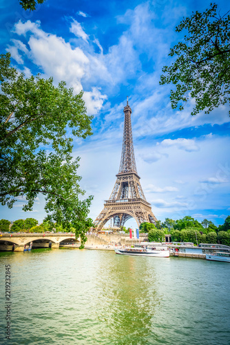 eiffel tour and Paris cityscape