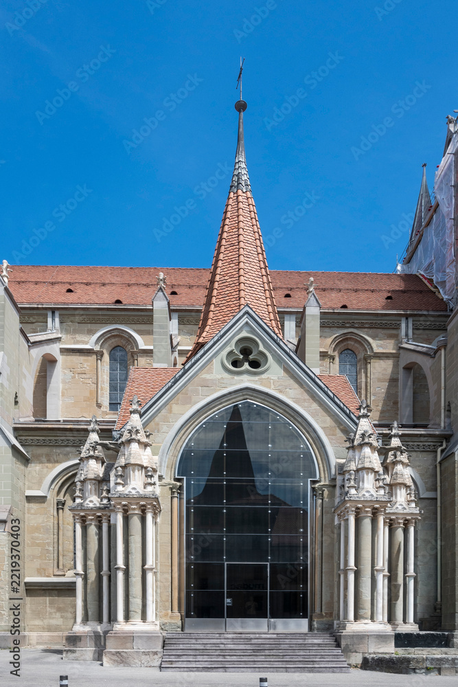 Obraz premium Building and street at city of Lausanne, Switzerland