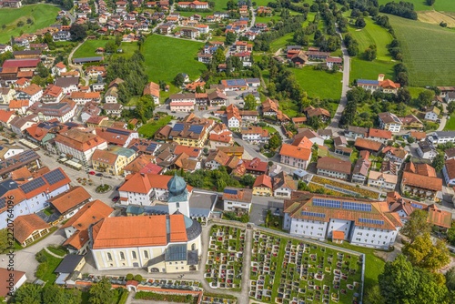 Obraz na plátně Der Kurort Lam in der ostbayerischen Arber-Region in der Oberpfalz aus der Vogel