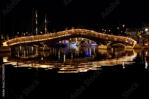 night view of the bridge in the city