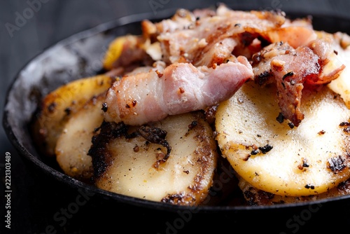 rustic skillet potatoes with bacon