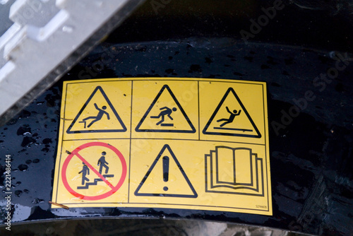 Sicherheits Hinweise Symbole 16