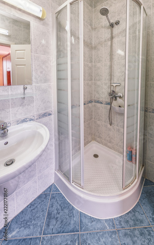modern bathroom in a modern bathroom