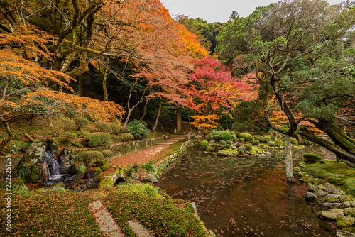 福岡県　雷山千如寺の秋景色