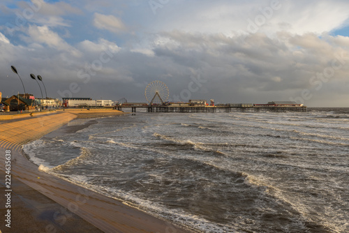 blackpool-central-pier-and-rough-sea