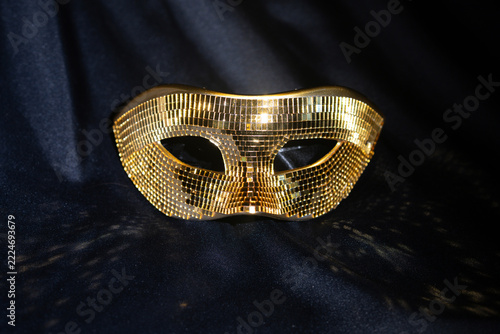 Golden Mirrored Venetian Masquerade Men’s Mask on Black Fabric