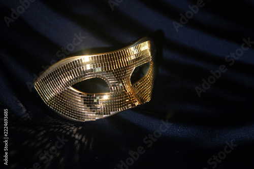 Golden Mirrored Venetian Masquerade Men’s Mask on Black Fabric