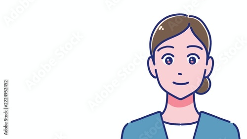 笑顔で話すスーツを着た女性