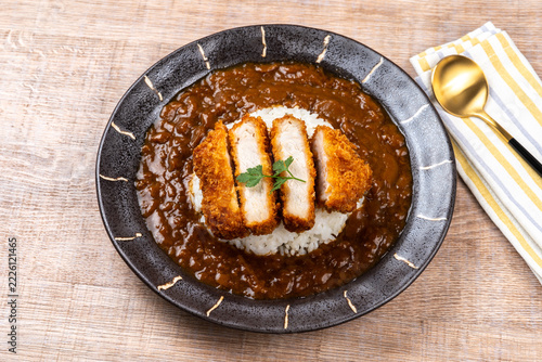 カツカレー（豚ロースカツ）