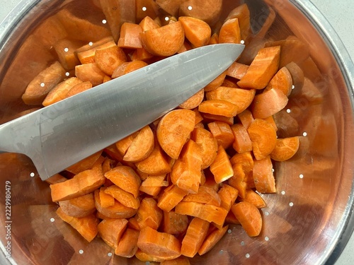 Blanching fresh carrots to be frozen in portions