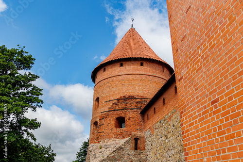 Fotografie Round brick defensive tower of Trakai Island Castle in Trakai, Lithuania
